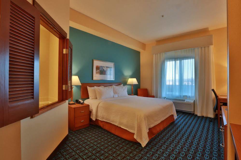 Fairfield Inn & Suites Burlington Extérieur photo